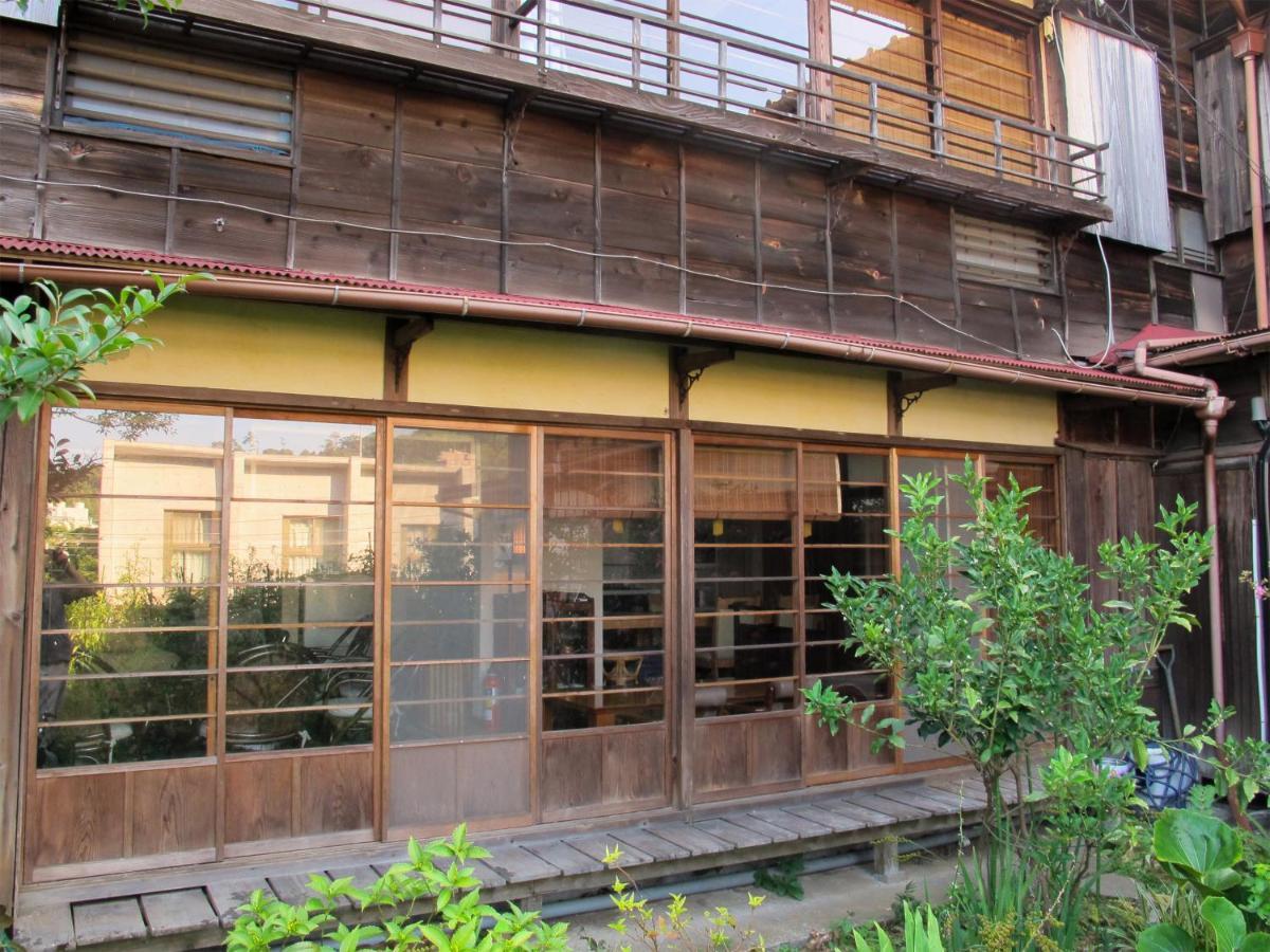 Отель Atami Ikyuan 熱海一休庵 Экстерьер фото