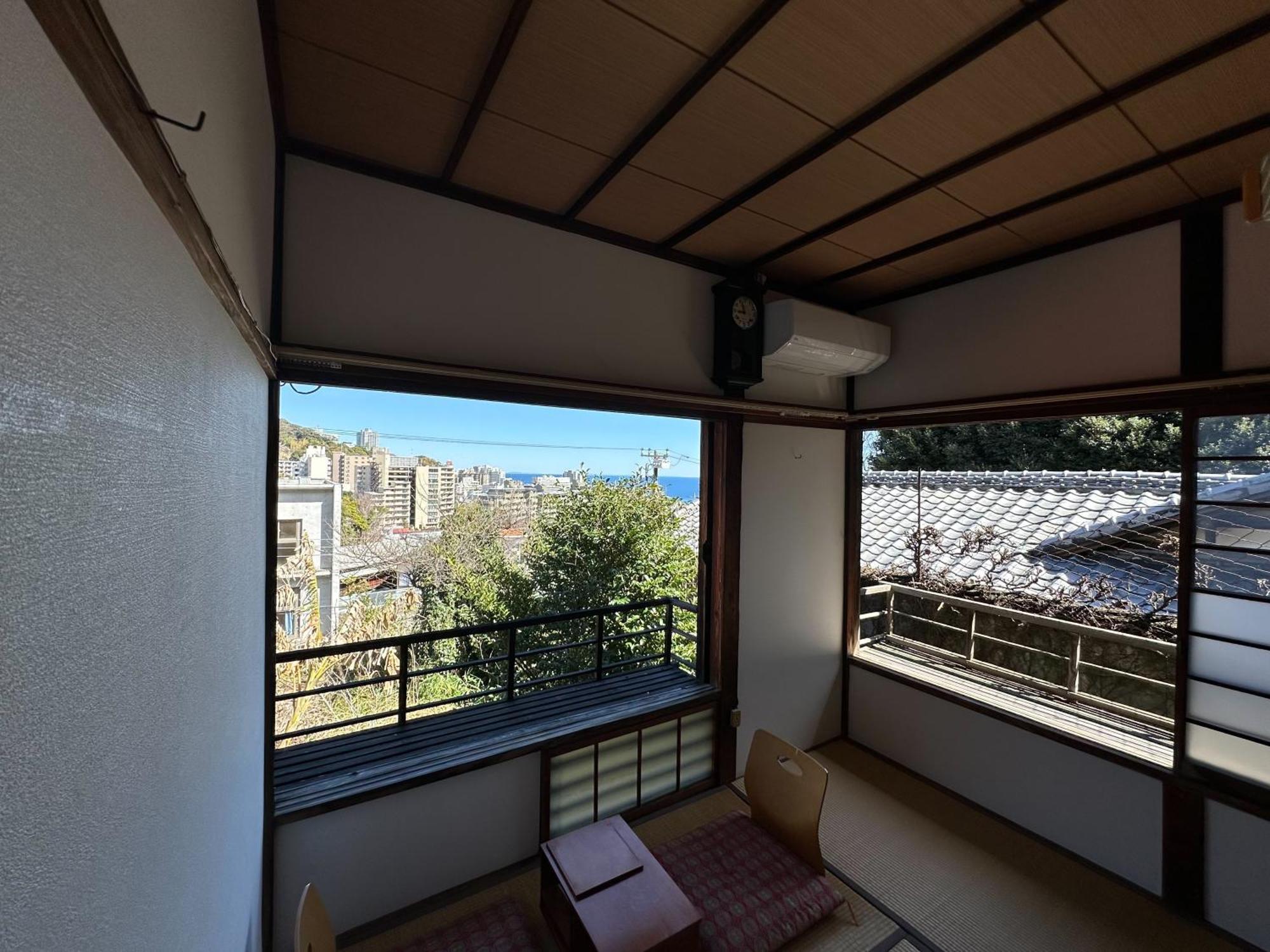 Отель Atami Ikyuan 熱海一休庵 Экстерьер фото